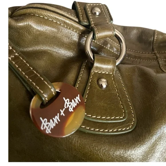 Barr & Barr Genuine Olive Green Leather Crossbody Shoulder Bag. Very subtle. - Picture 5 of 10